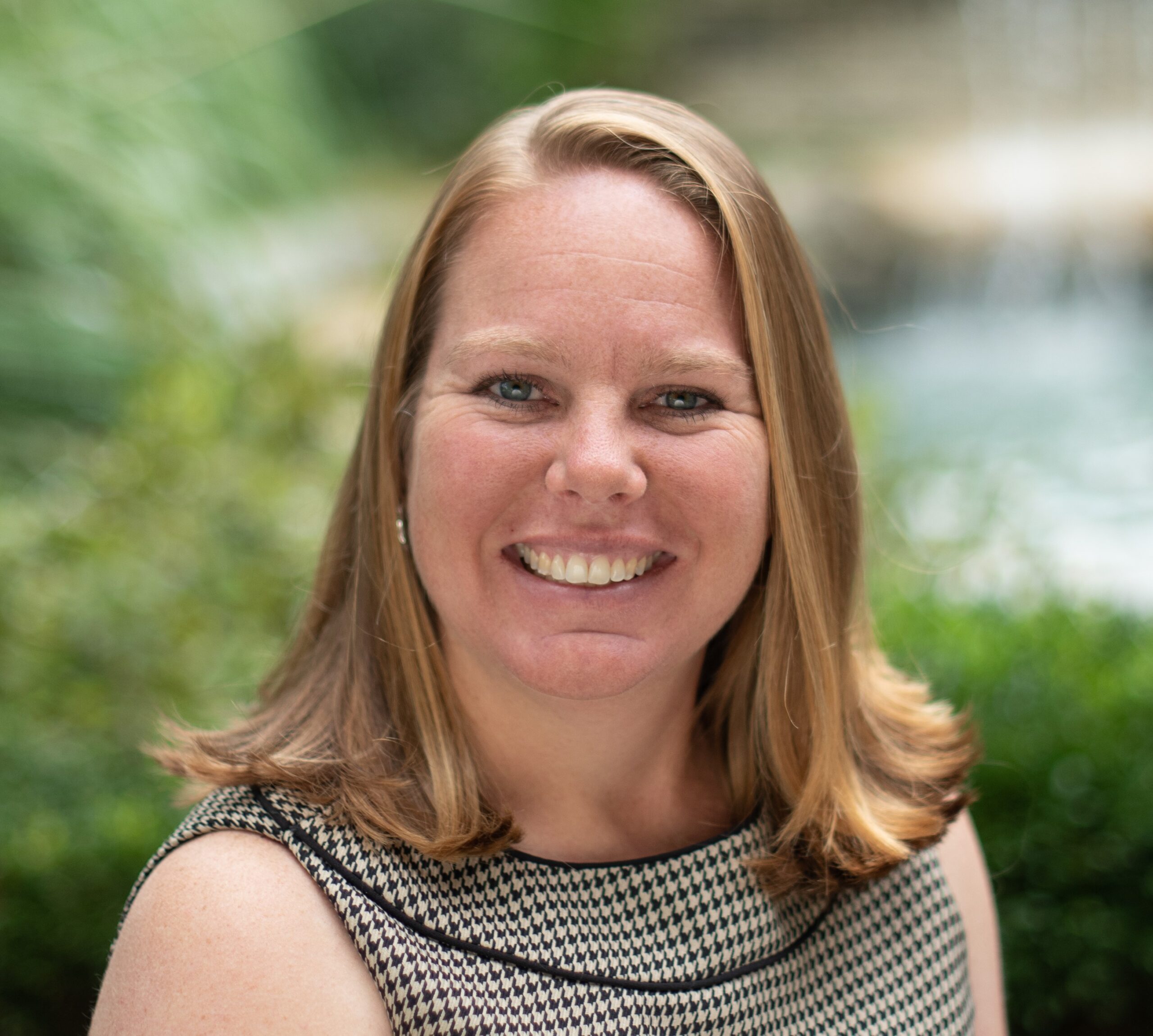 Laurie Mays